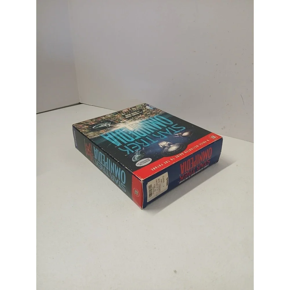 2 interactive pc CD/ROMs Star Trek Omnipedia (sealed)‎ & STNG Technical Manual